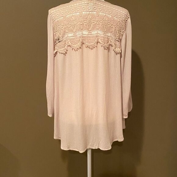 Chico’s Tan Crocheted Top Blouse Size Large - Picture 5 of 11